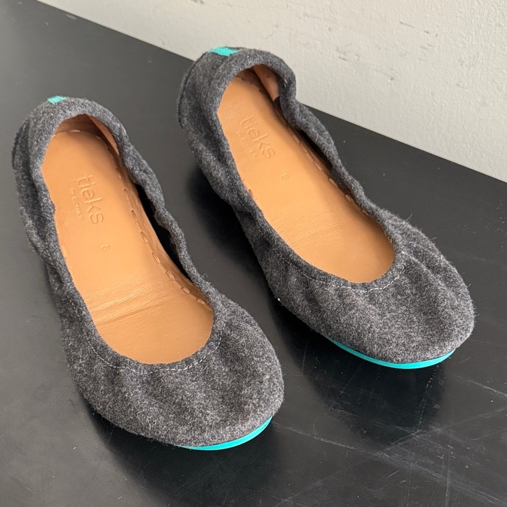 Tieks Charcoal Gray Women's Flats - Picture 6 of 13
